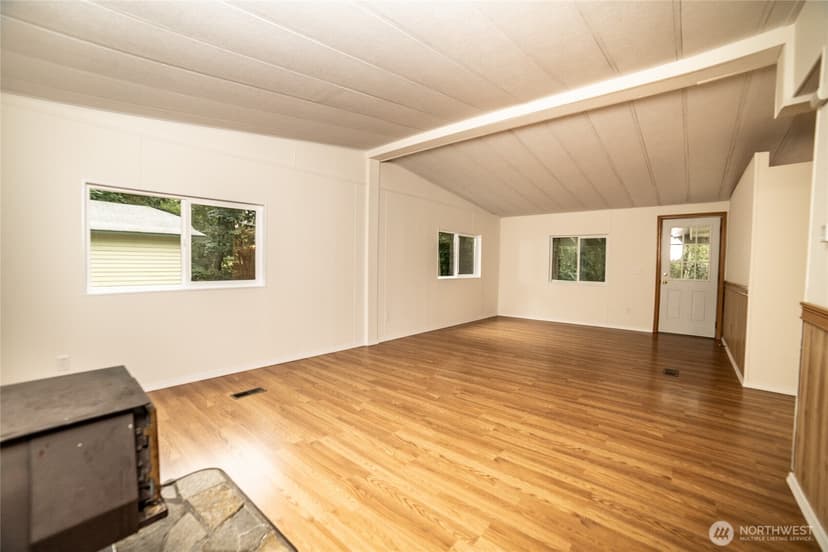 Property photo for 9251 Olalla Valley Road SE, Port Orchard photo 14
