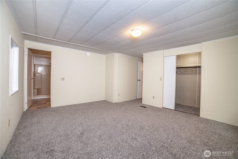 Property photo for 9251 Olalla Valley Road SE, Port Orchard photo 20