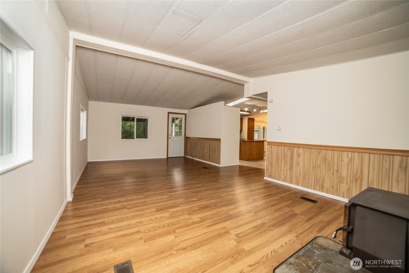 Property photo for 9251 Olalla Valley Road SE, Port Orchard photo 12