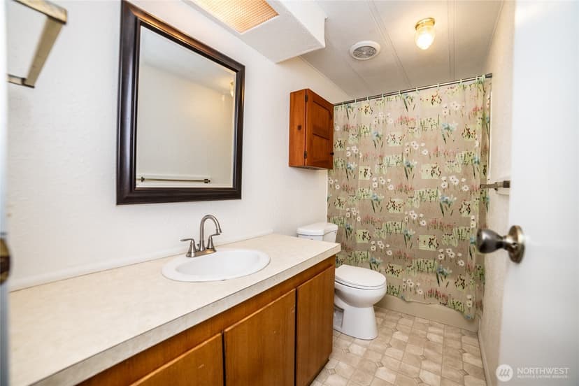 Property photo for 9251 Olalla Valley Road SE, Port Orchard photo 25