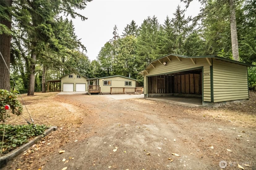 Property photo for 9251 Olalla Valley Road SE, Port Orchard photo 2