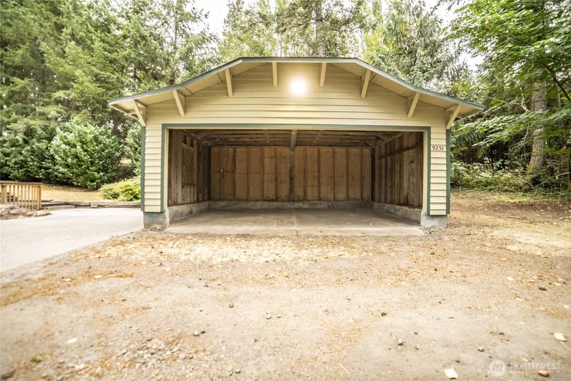 Property photo for 9251 Olalla Valley Road SE, Port Orchard photo 30