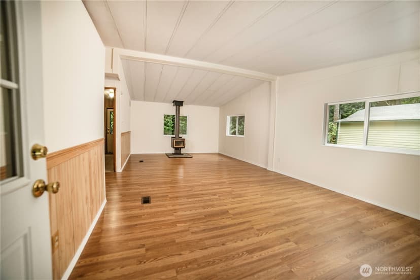 Property photo for 9251 Olalla Valley Road SE, Port Orchard photo 13