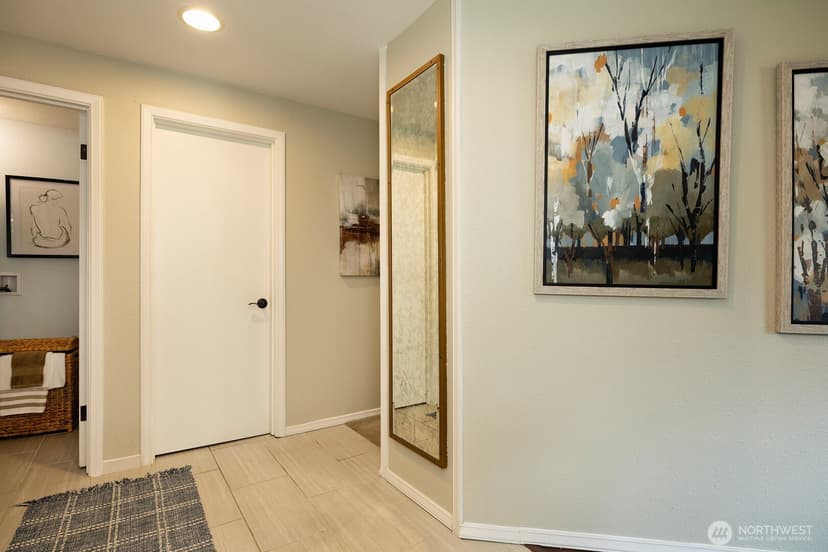 Property photo for 823 N 161st Place #302, Seattle photo 3
