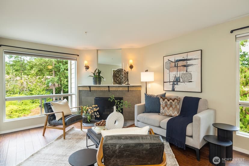 Property photo for 823 N 161st Place #302, Seattle photo 7