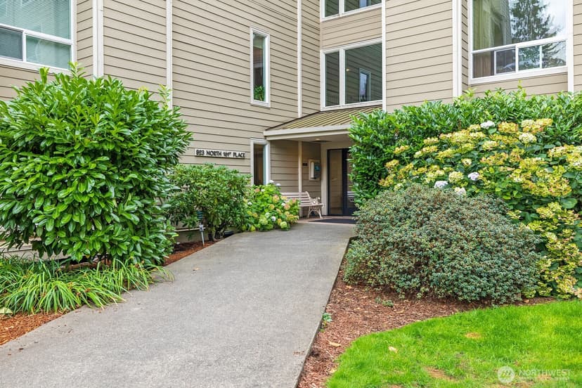 Property photo for 823 N 161st Place #302, Seattle