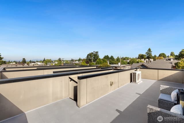 Property photo for 1549 NW 61st Street #A, Seattle photo 4