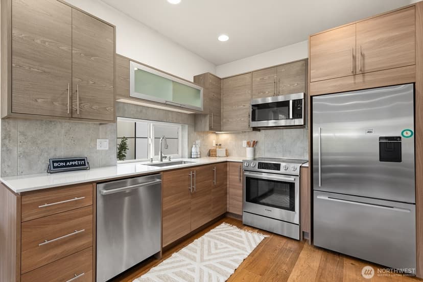 Property photo for 1549 NW 61st Street #A, Seattle photo 7