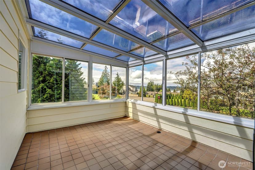 Property photo for 637 Washington Place SW, Mukilteo photo 21