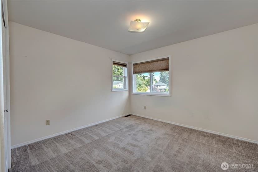Property photo for 637 Washington Place SW, Mukilteo photo 23