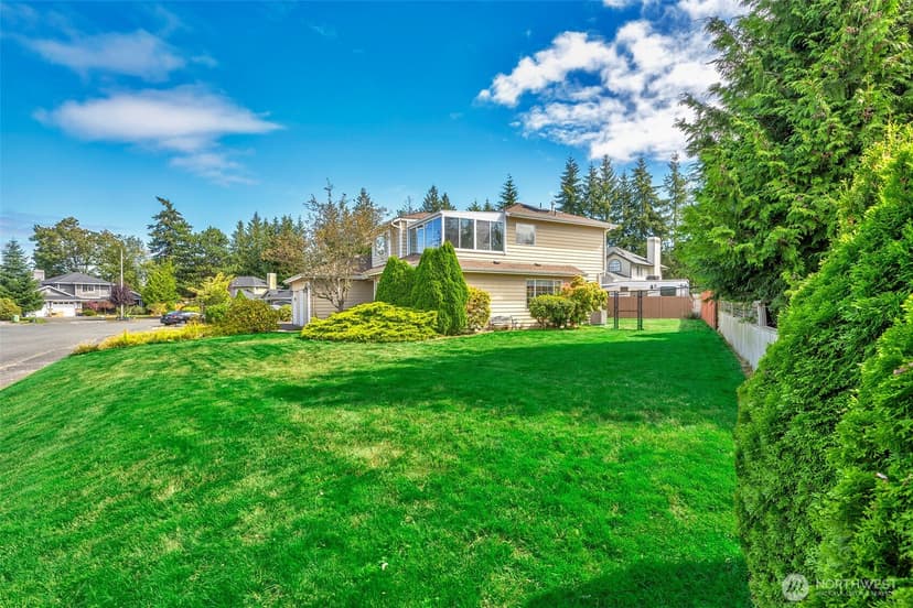 Property photo for 637 Washington Place SW, Mukilteo photo 28