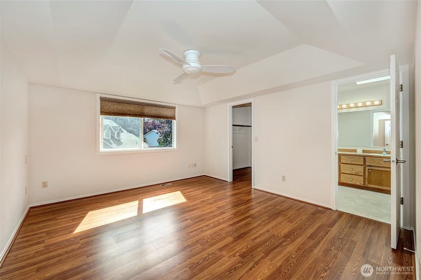 Property photo for 637 Washington Place SW, Mukilteo photo 17
