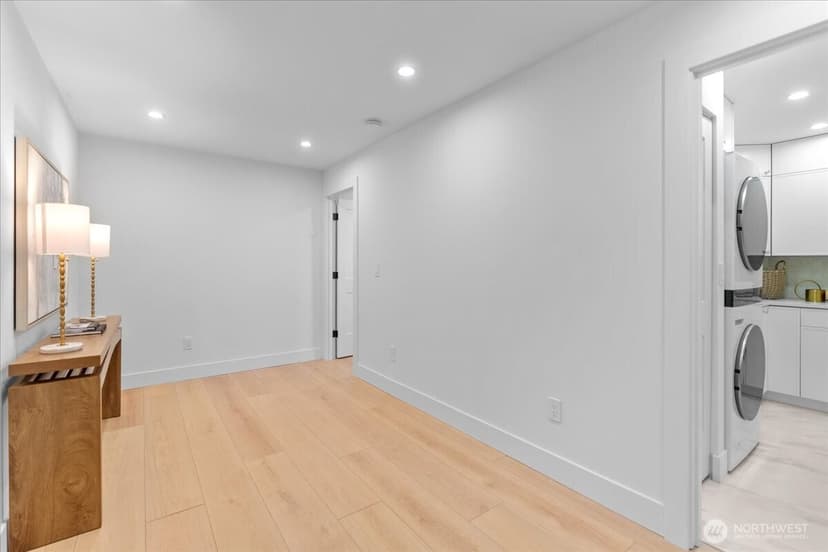 Property photo for 4011 SW Maryland Place, Seattle photo 19