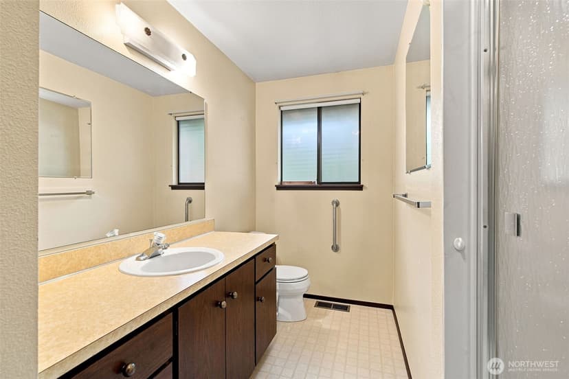 Property photo for 6212 143rd Street SW, Edmonds photo 26
