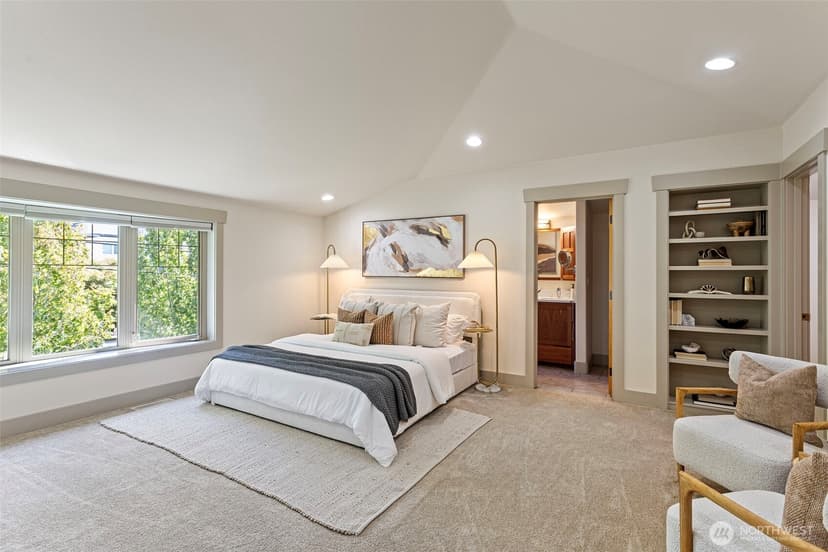 Property photo for 4423 Phinney Avenue N #F, Seattle photo 13
