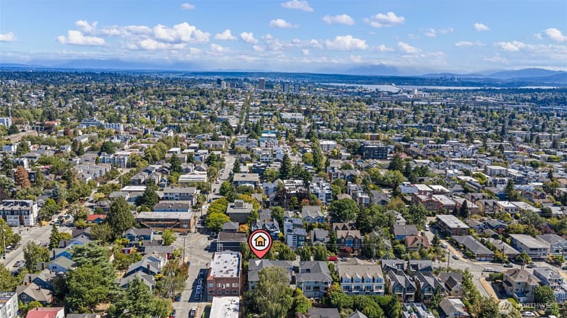 Property photo for 4423 Phinney Avenue N #F, Seattle photo 31
