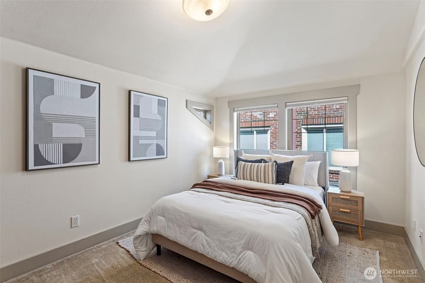 Property photo for 4423 Phinney Avenue N #F, Seattle photo 19