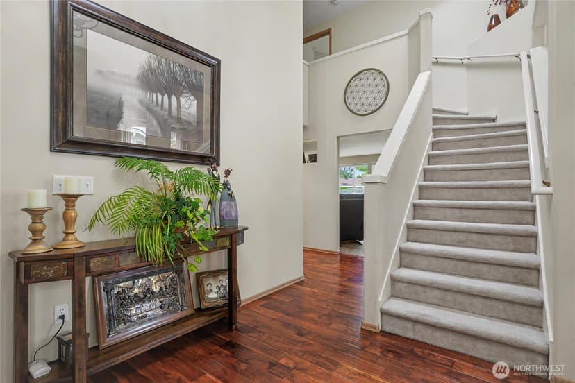 Property photo for 9805 76th Street SW, Lakewood photo 5