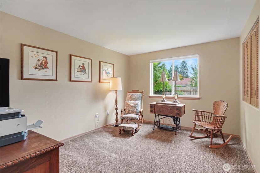 Property photo for 9805 76th Street SW, Lakewood photo 15