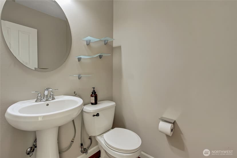 Property photo for 35320 4th Place SW, Federal Way photo 15