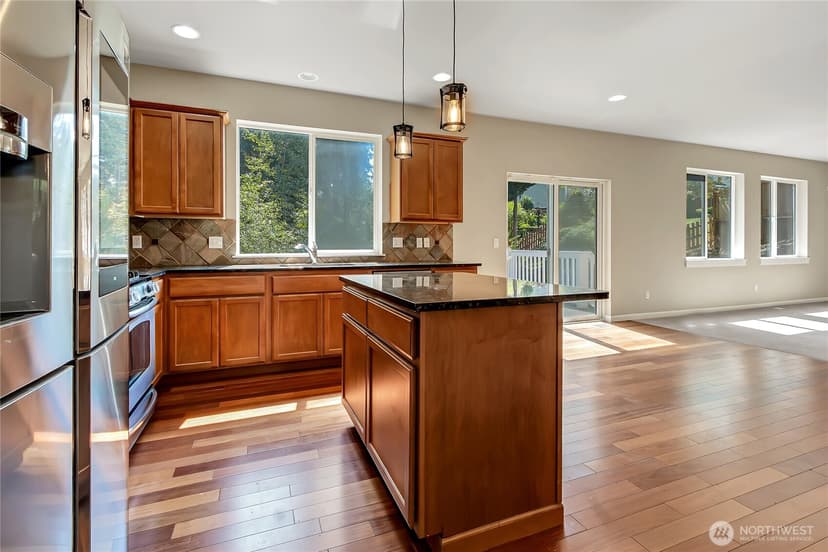 Property photo for 35320 4th Place SW, Federal Way photo 10