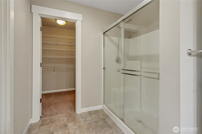 Property photo for 35320 4th Place SW, Federal Way photo 19