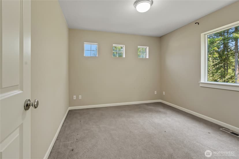 Property photo for 35320 4th Place SW, Federal Way photo 21