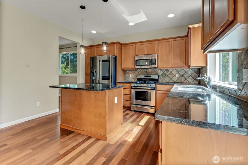 Property photo for 35320 4th Place SW, Federal Way photo 9
