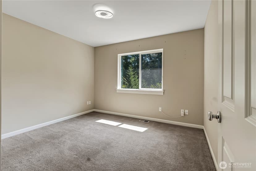 Property photo for 35320 4th Place SW, Federal Way photo 22