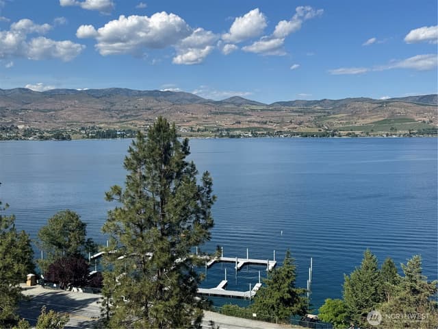 Property photo for 4057 Lakeview Place, Chelan photo 4