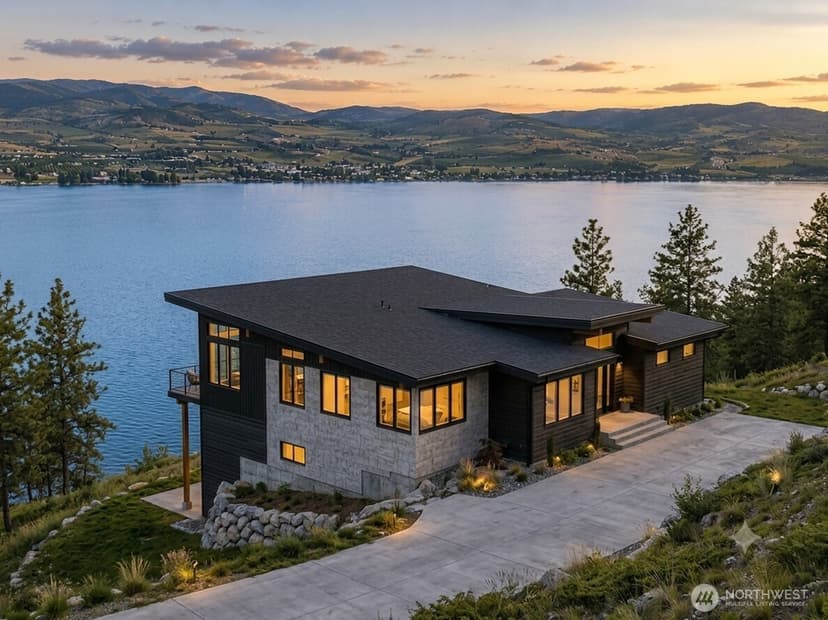 Property photo for 4057 Lakeview Place, Chelan photo 2