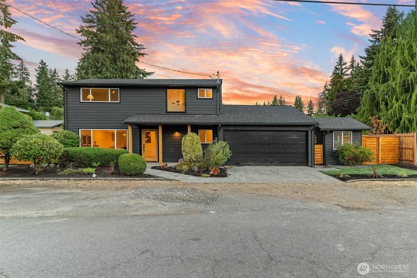 Property photo for 16301 Wallingford Avenue N, Shoreline photo 3
