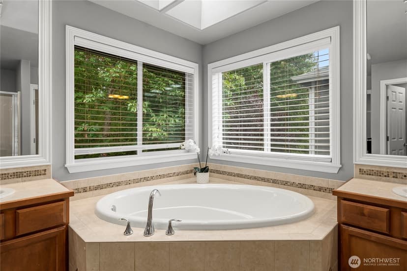 Property photo for 28616 239th Place SE, Maple Valley photo 27