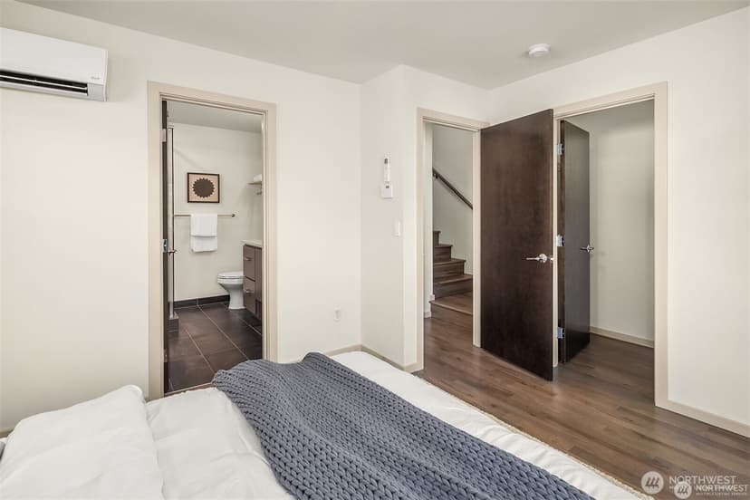 Property photo for 2409 NW 64th Street, Seattle photo 16