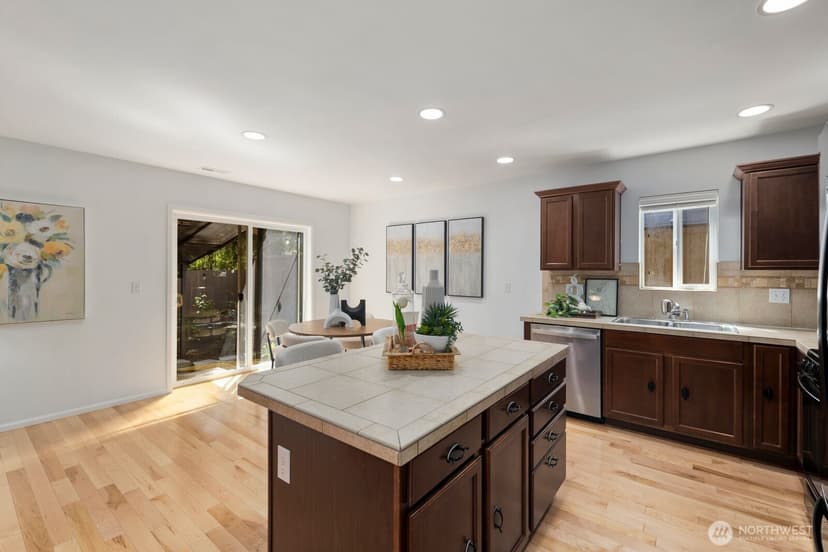Property photo for 14019 4th Place W, Everett photo 15