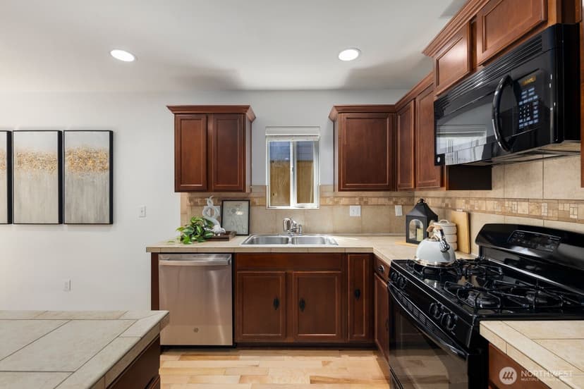 Property photo for 14019 4th Place W, Everett photo 14