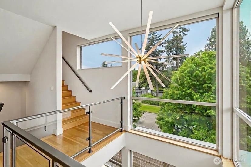 Property photo for 3319 W ELMORE Street, Seattle photo 5