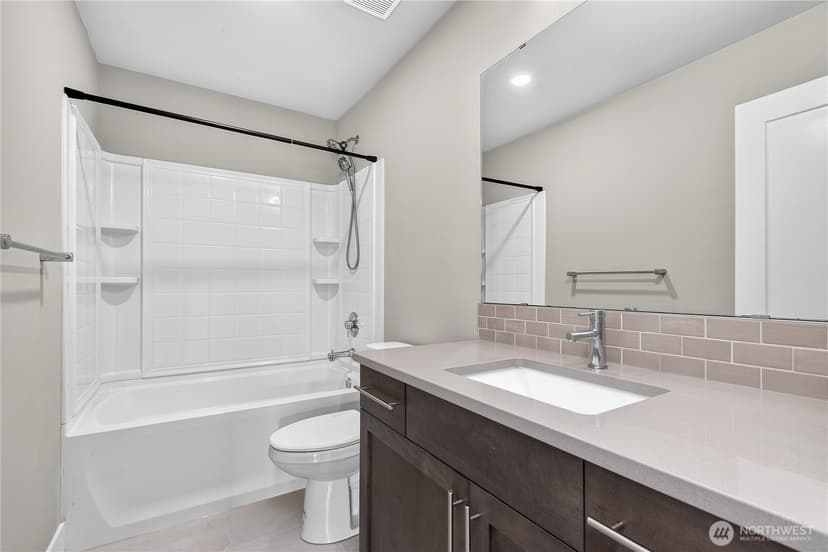 Property photo for 6302 206th Place SW, Lynnwood photo 24