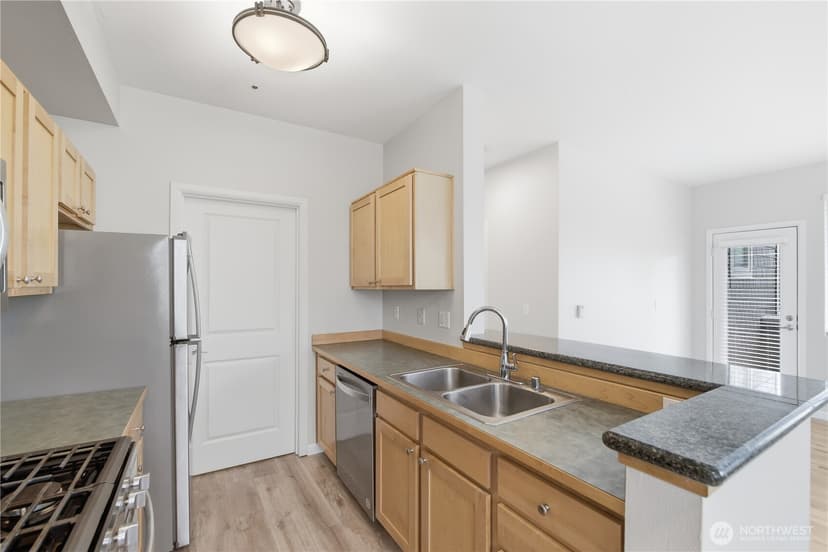 Property photo for 560 225th Lane NE #B101, Sammamish photo 14