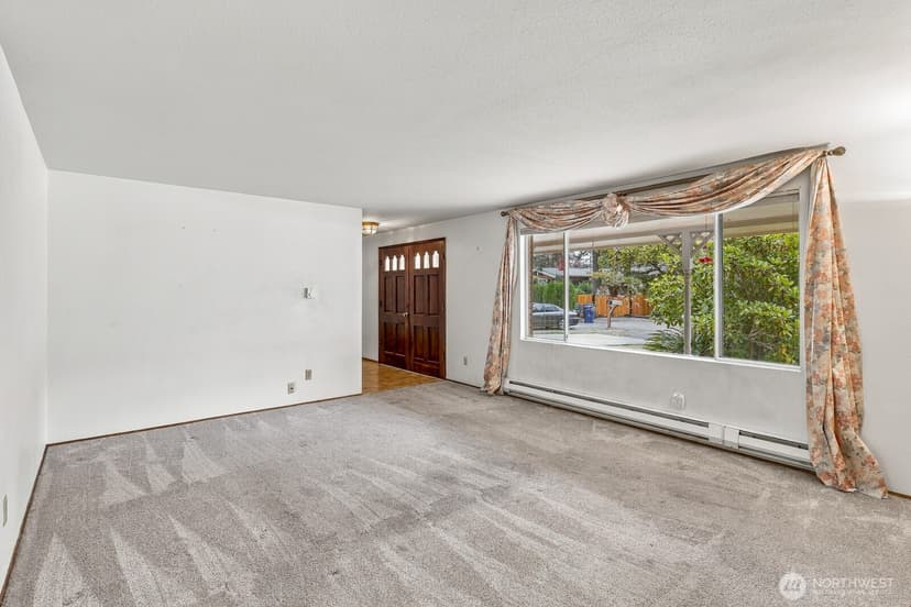 Property photo for 2322 98th Street SE, Everett photo 3