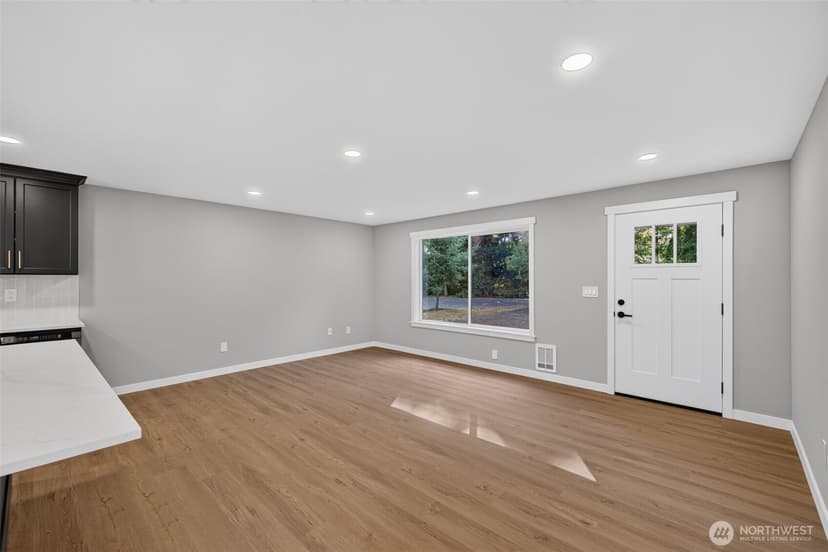 Property photo for 5408 240th Street SW, Mountlake Terrace photo 11