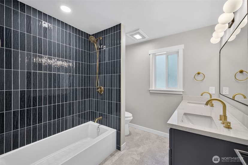 Property photo for 5408 240th Street SW, Mountlake Terrace photo 13