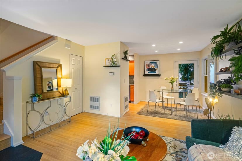 Property photo for 9406 Linden Avenue N #B, Seattle photo 9