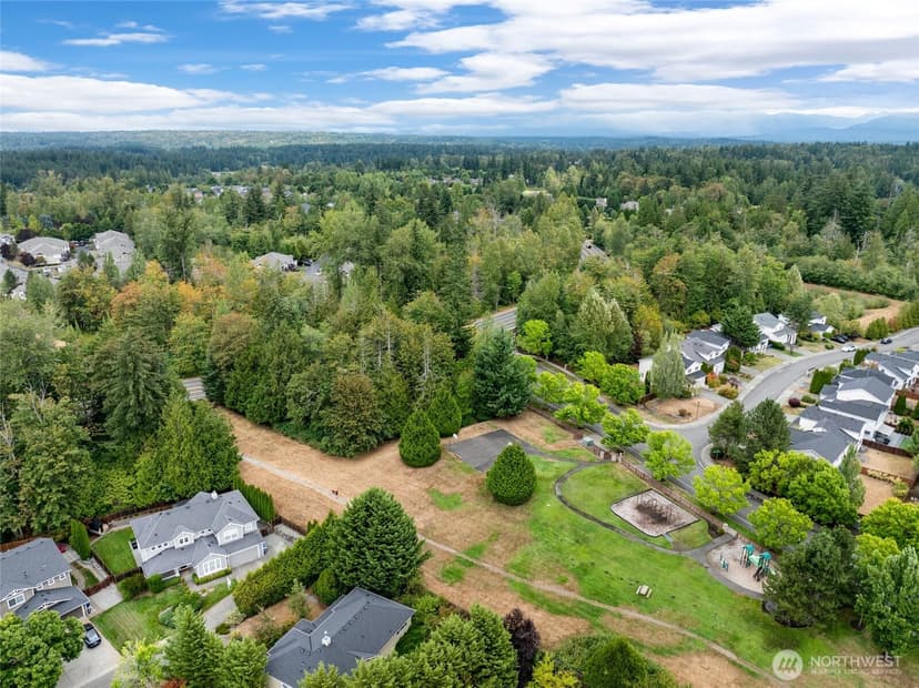 Property photo for 595 241st Lane SE, Sammamish photo 38