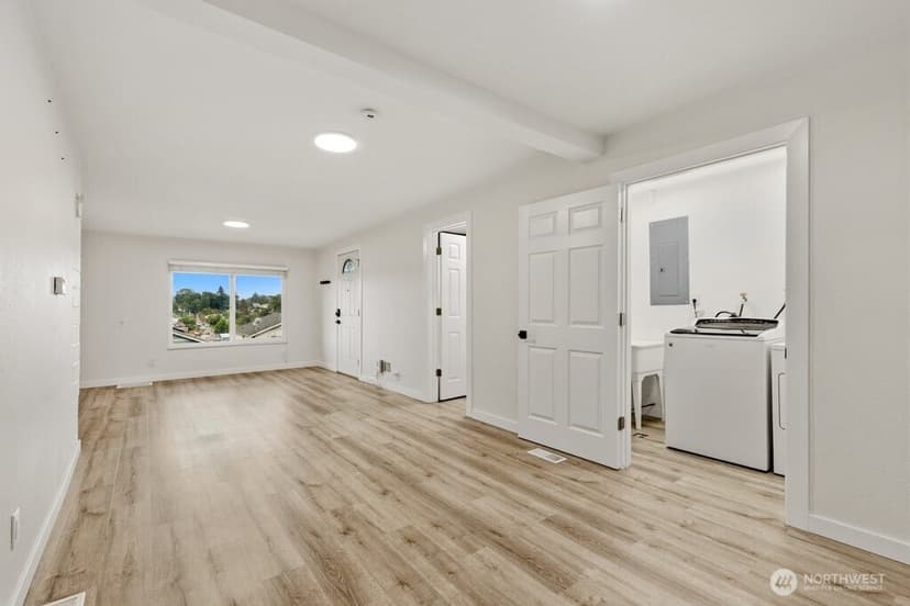 Property photo for 5407 31st Avenue S, Seattle photo 5