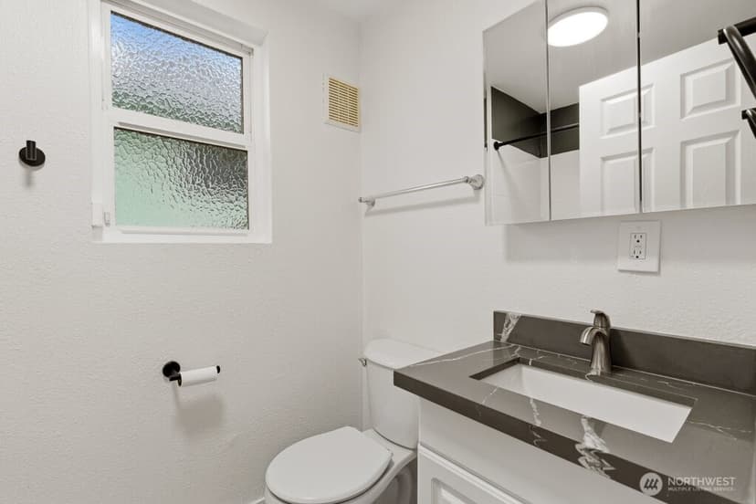Property photo for 5407 31st Avenue S, Seattle photo 18