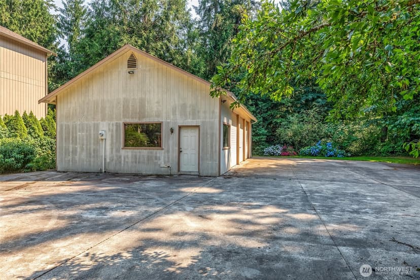 Property photo for 21303 NE 151st Street, Woodinville photo 33