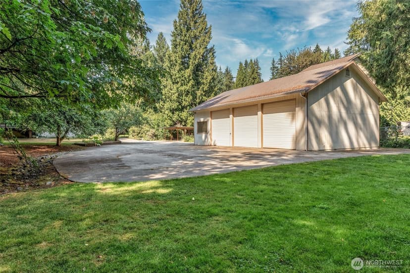 Property photo for 21303 NE 151st Street, Woodinville photo 34