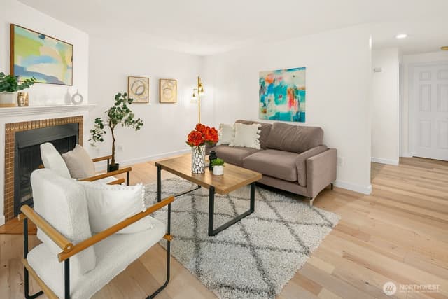 Property photo for 12708 NE 144th Street #B-104, Kirkland photo 4