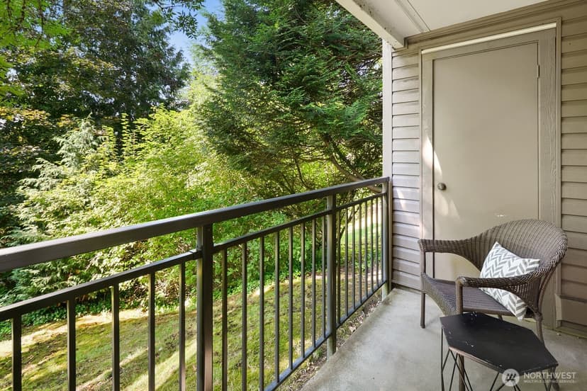 Property photo for 12708 NE 144th Street #B-104, Kirkland photo 16